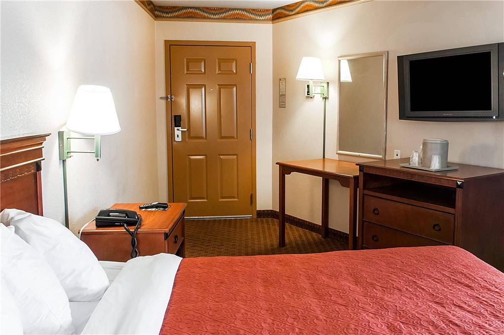 Quality Inn & Suites Las Cruces University Area - photo 24