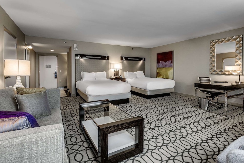 Hilton Columbus at Easton - photo 10