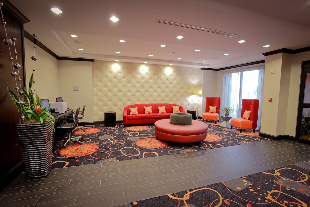 Hampton Inn & Suites Albany At Albany Mall - photo 6