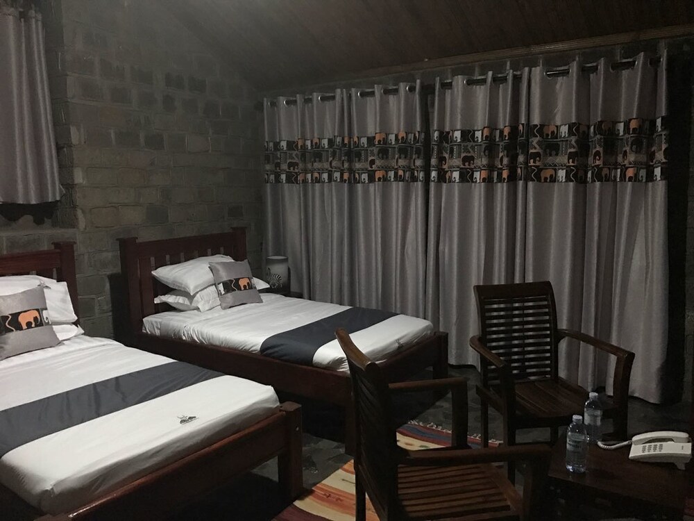 Kyangabi Crater Resort — Rubirizi — photo 3