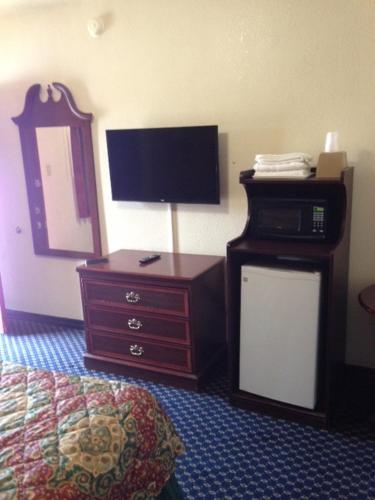 American Inn Tyler - photo 10