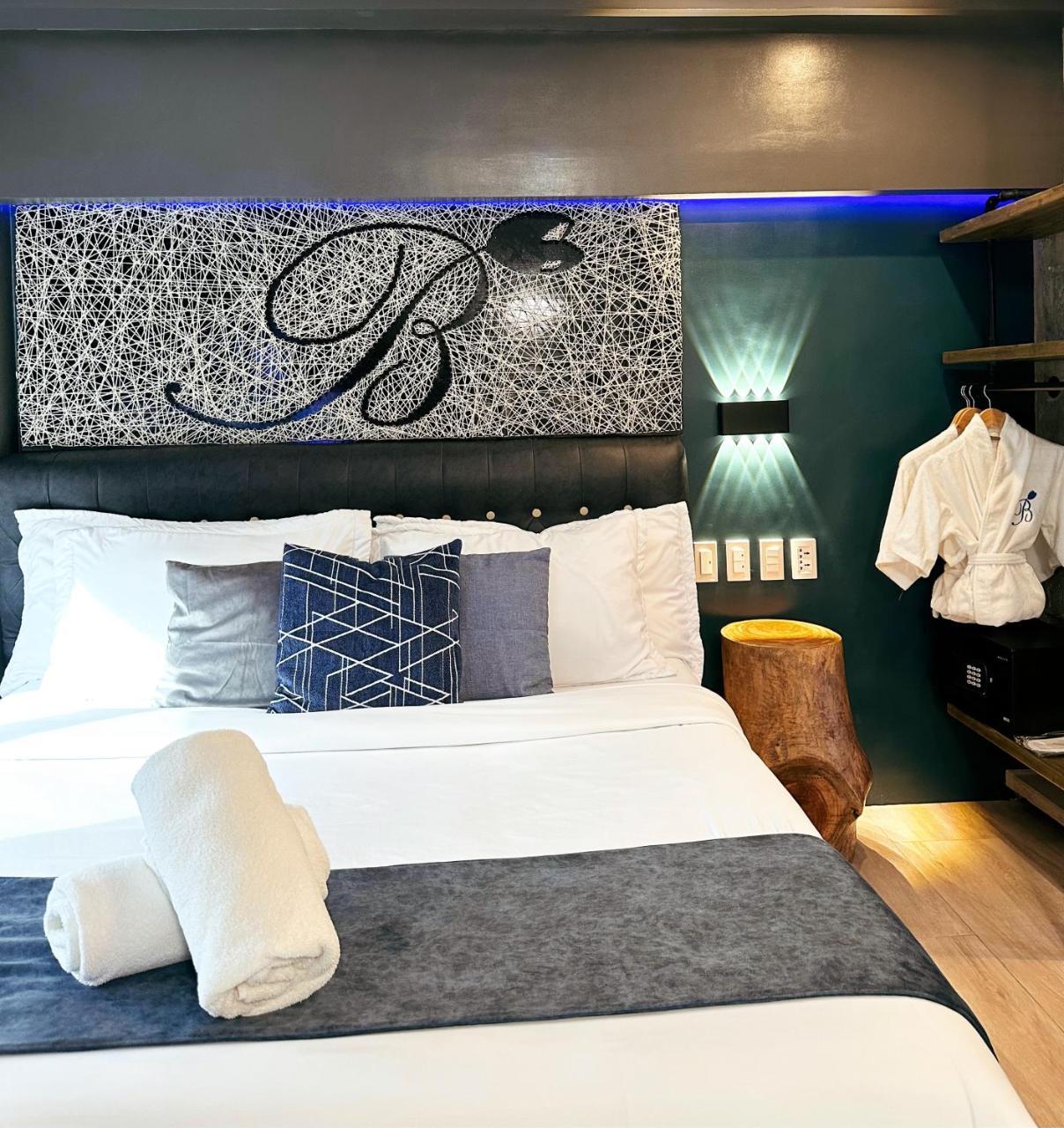 Blue Tulip 4mins from Mactan Airport — 4-Star Luxury Hotel in Cebu City, Philippines