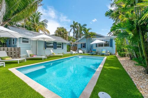 Modern Designer Gem Flamingo Park with Private Pool & Cottage — 4-Star Luxury Hotel in West Palm Beach, United States