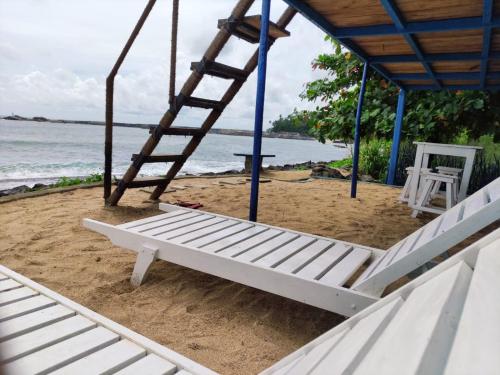 Blue Ocean Villa — 4-Star Luxury Hotel in Matara, Sri Lanka