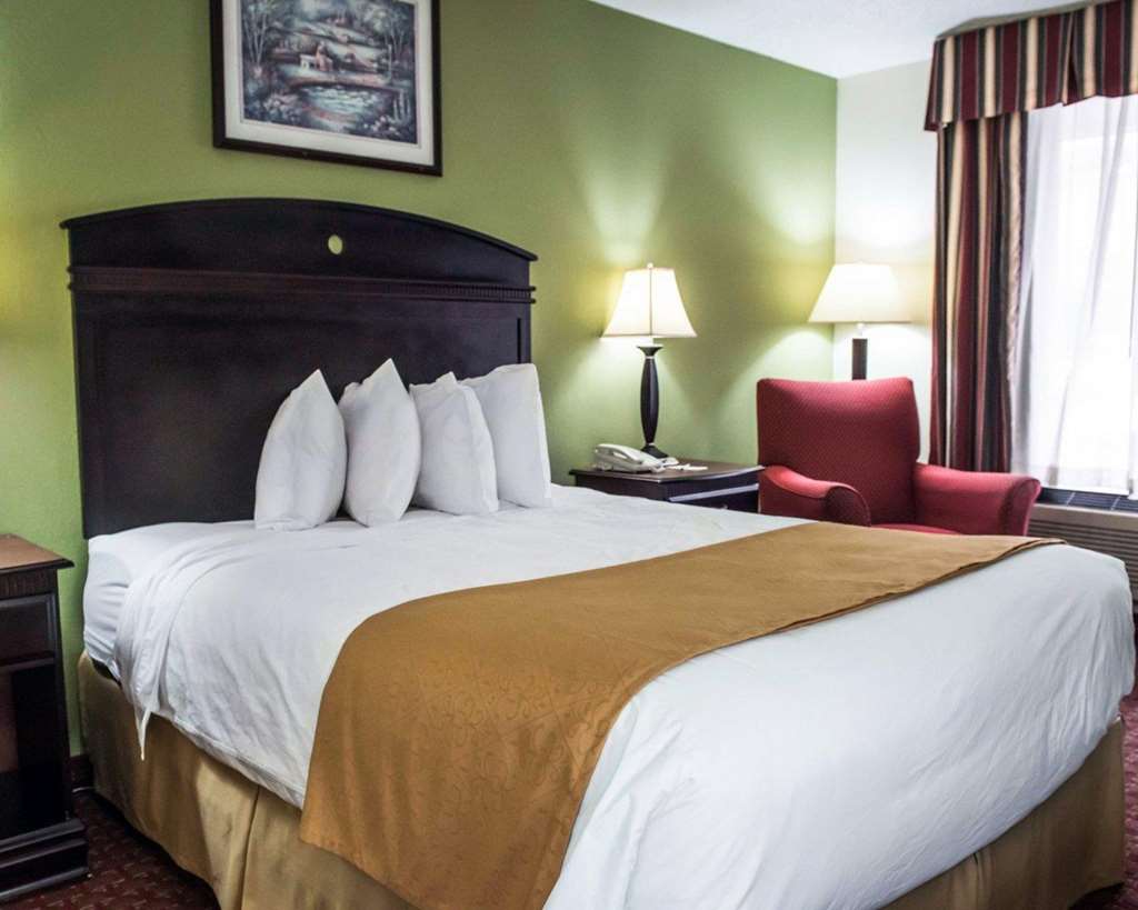 Quality Inn Chipley I 10 at Exit 120 - photo 16