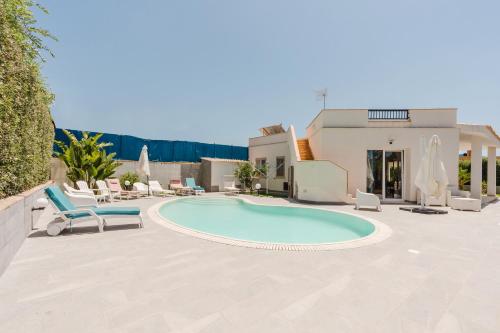 The Pearl Of Sicily New Salt Pool — hotel in Campobello Di Mazara