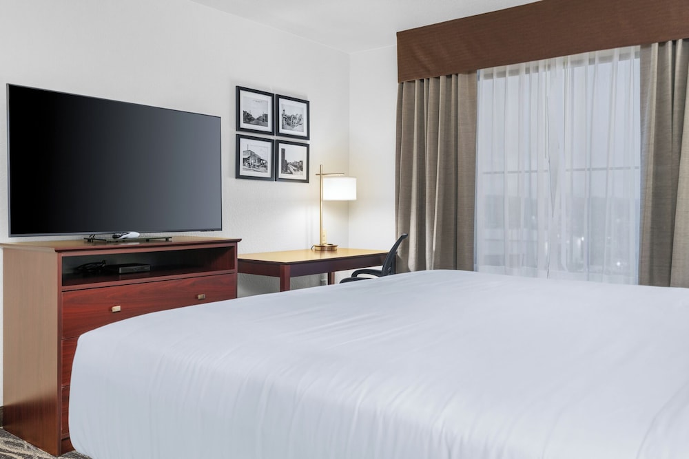 Cobblestone Hotel & Suites Lynden - photo 20