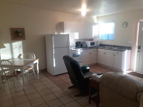 Stagecoach Suites - photo 6