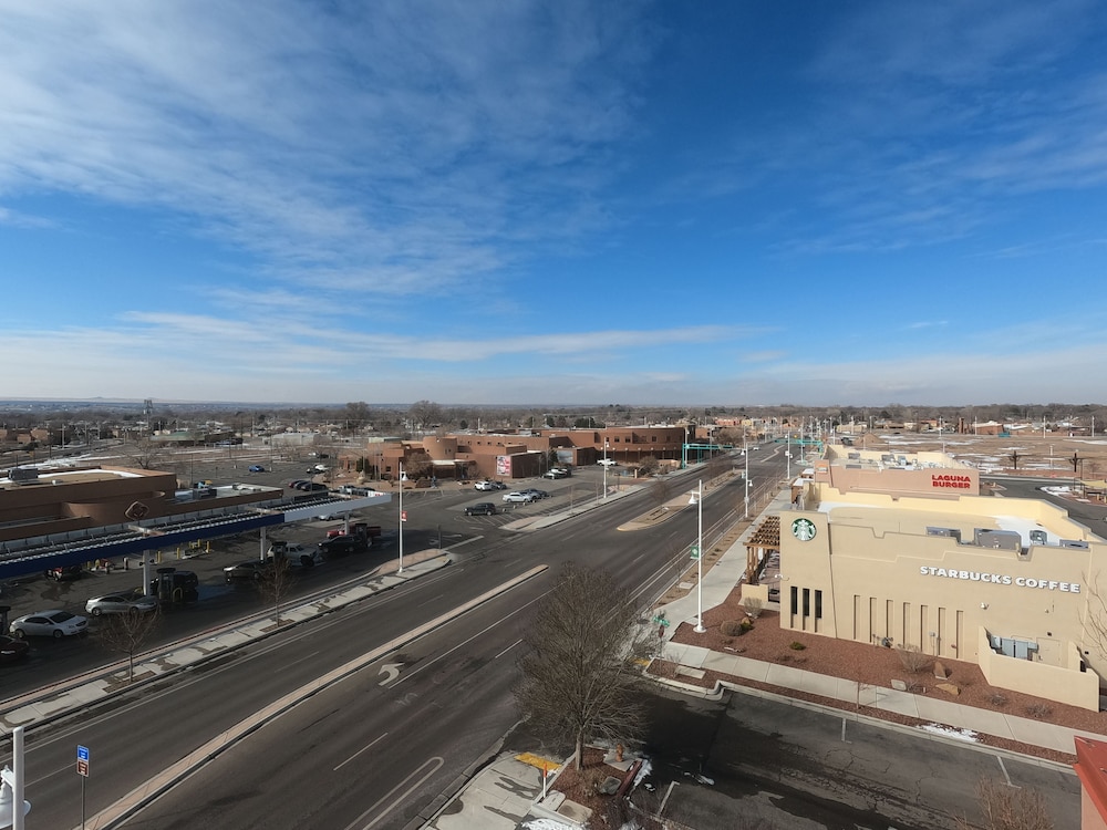 Holiday Inn Express & Suites Albuquerque Historic Old Town by IHG - photo 27