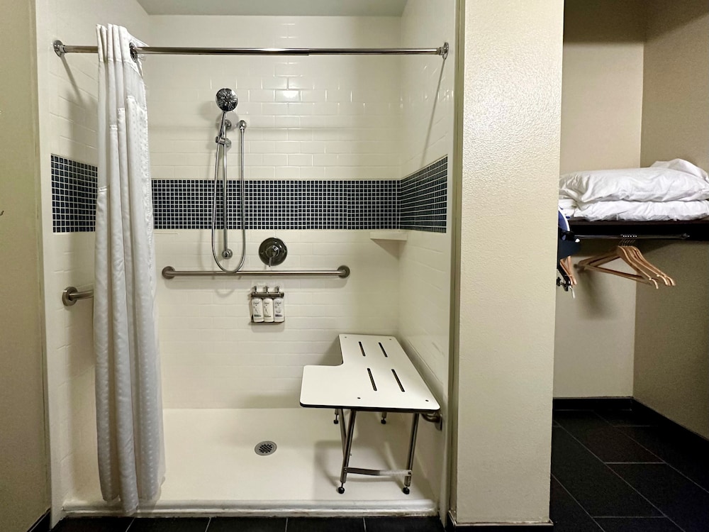 Staybridge Suites Carlsbad by IHG - photo 32