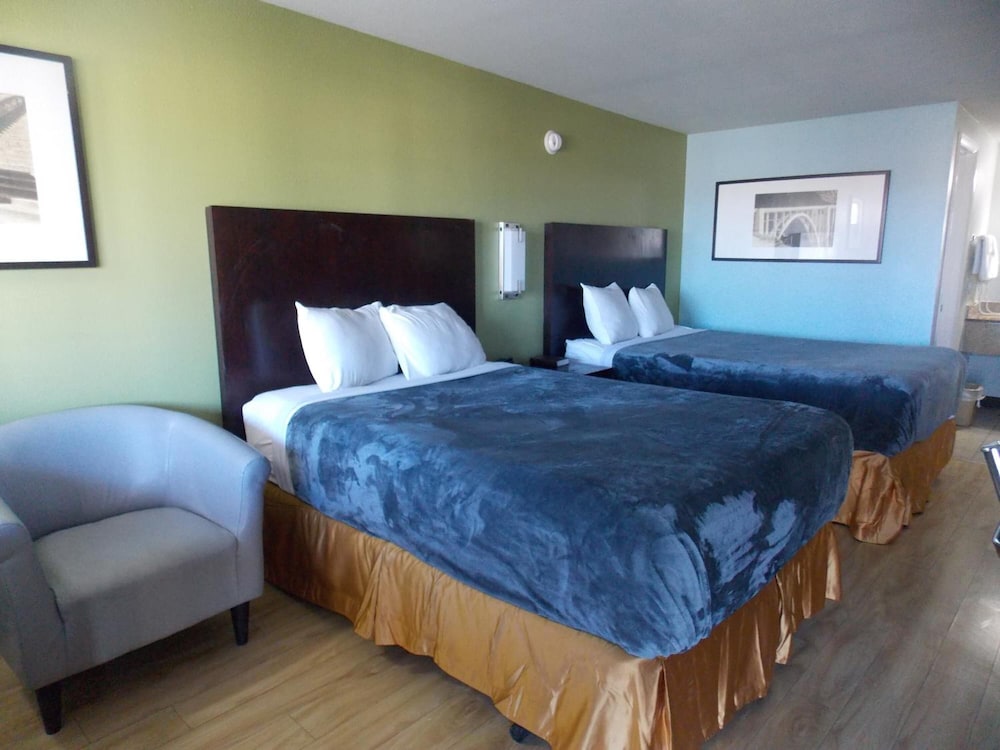 Augusta Best Inn - photo 13