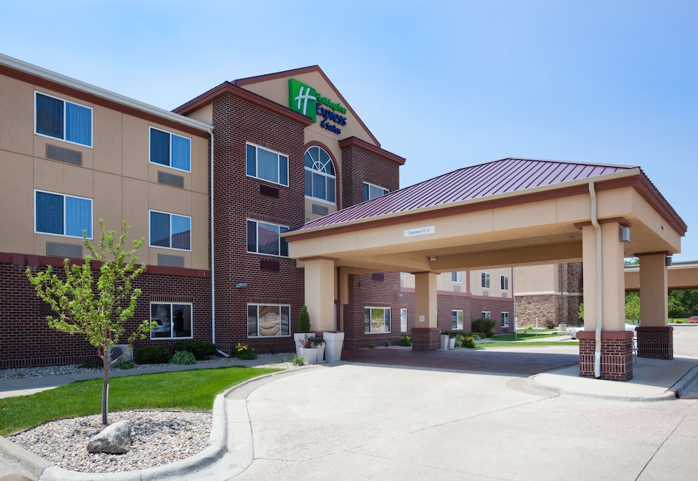 Holiday Inn Express & Suites Aberdeen by IHG - photo 53