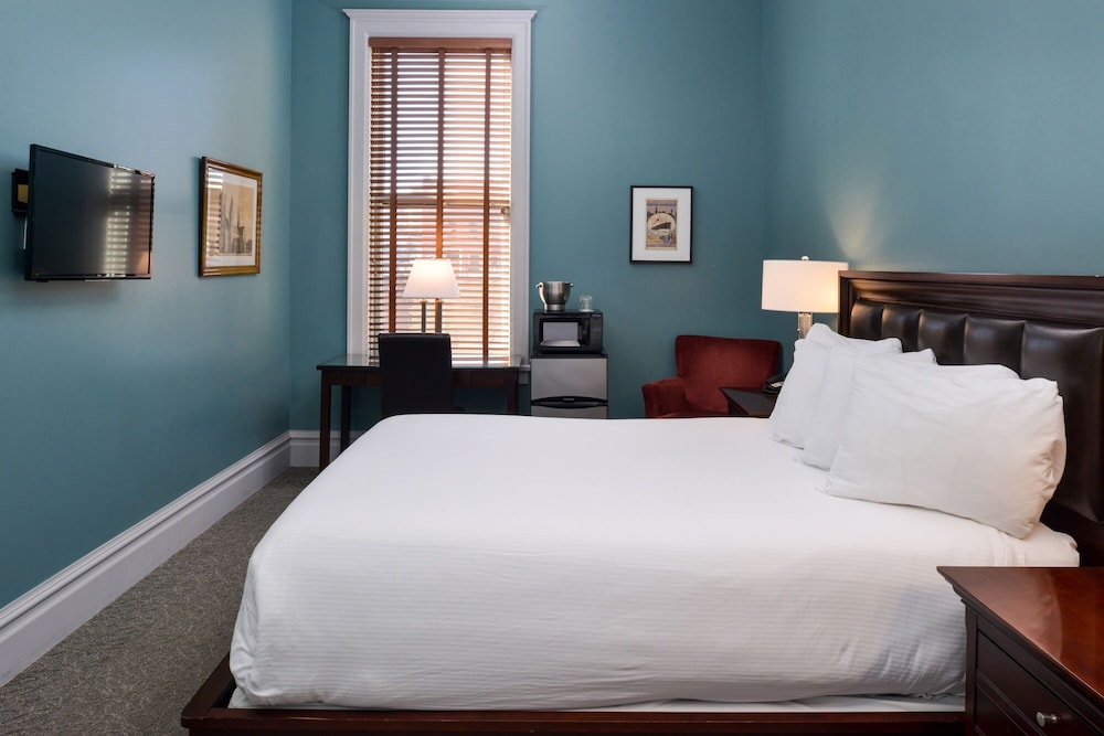 Montvale Hotel - photo 43