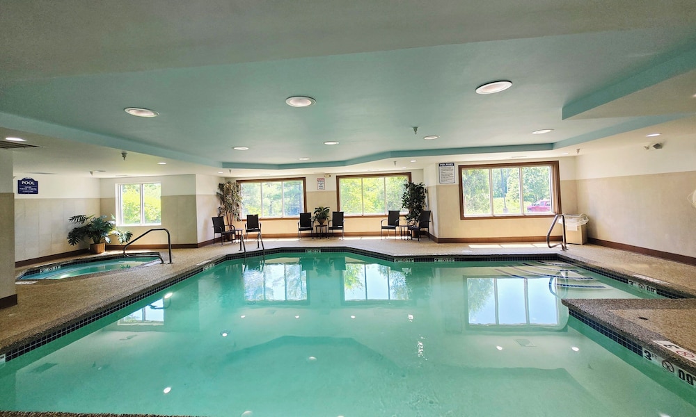 Holiday Inn Express Hotel & Suites Rochester by IHG - photo 15