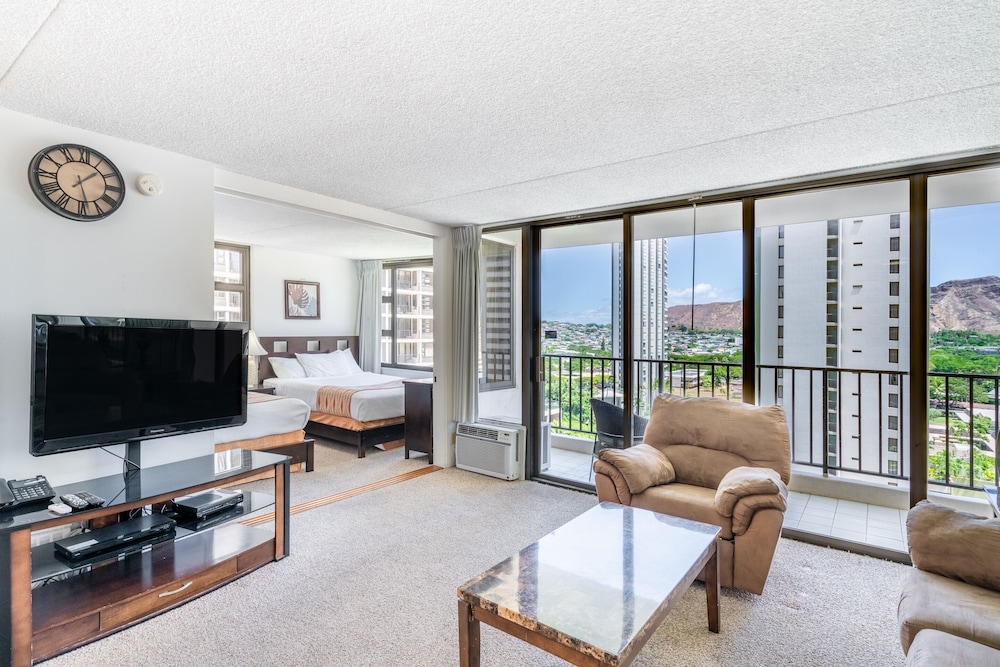 Waikiki Banyan High Level Condo with Private Lanai by Koko Resort Vacation Rentals - photo 52
