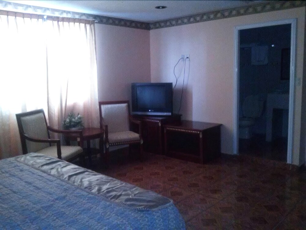 Guestroom