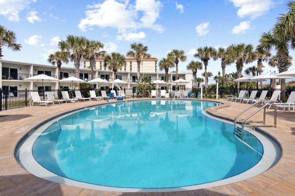 Seahorse Oceanfront Inn - photo 119