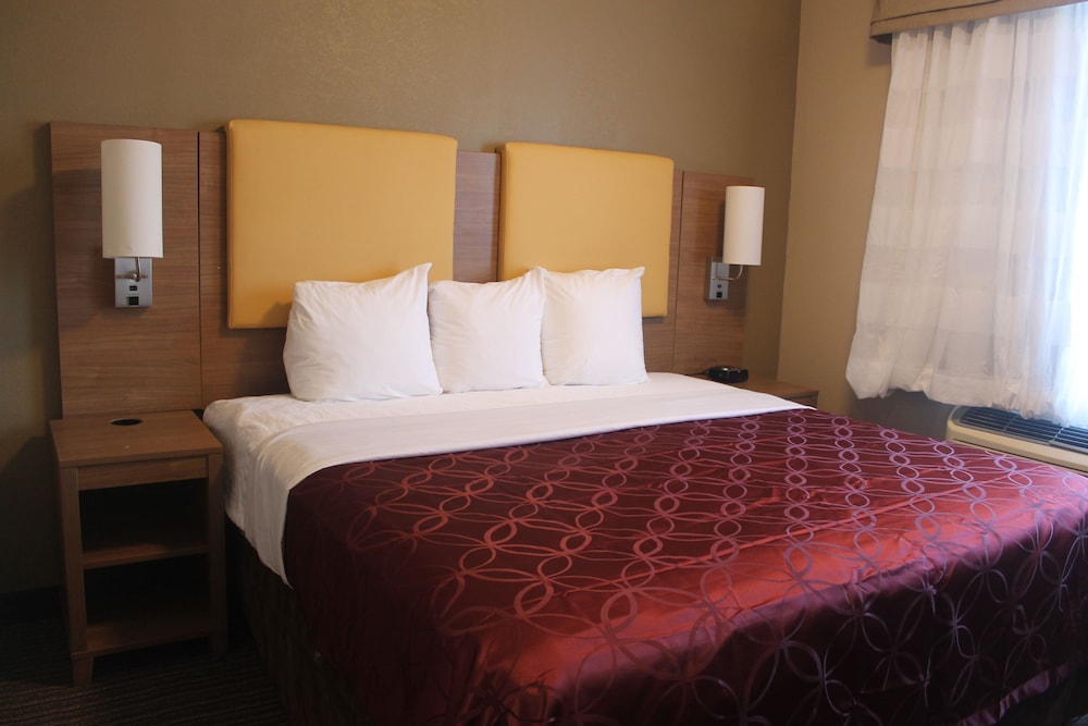 Days Inn by Wyndham Brooklyn Borough Park - photo 10