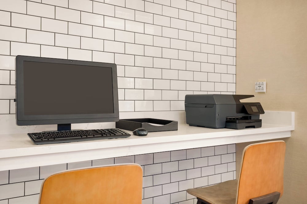 Residence Inn by Marriott West Springfield - photo 25