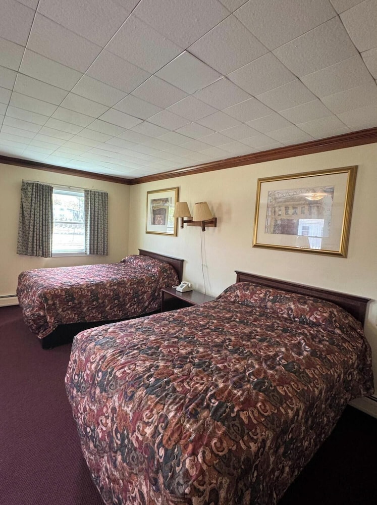 Village Motel Clinton - photo 20