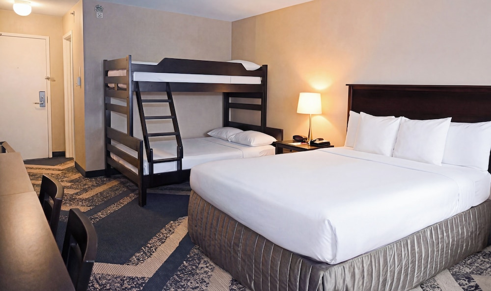 Hotel image of Skyline Hotel & Waterpark