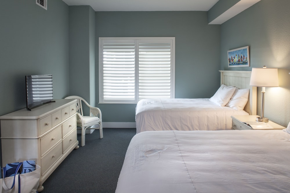 Bluewater Resort & Marina by Spinnaker Resorts - photo 4