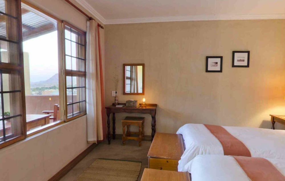 Klein Aus Vista Desert Horse Inn — Luderitz — photo 3