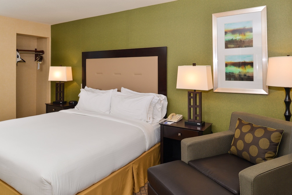Holiday Inn Express Sacramento Airport Woodland by IHG - photo 29