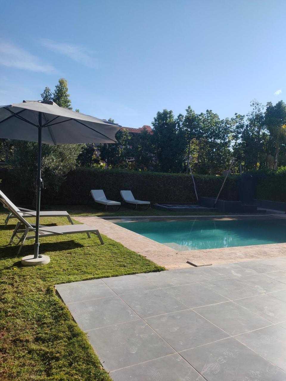Villa Sara Avec Sa Piscine Et Jardin — 4-Star Luxury Hotel in Marrakesh, Morocco