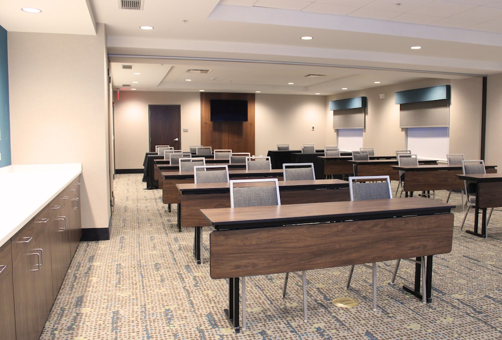 Hampton Inn Buffalo Amherst NY - photo 23