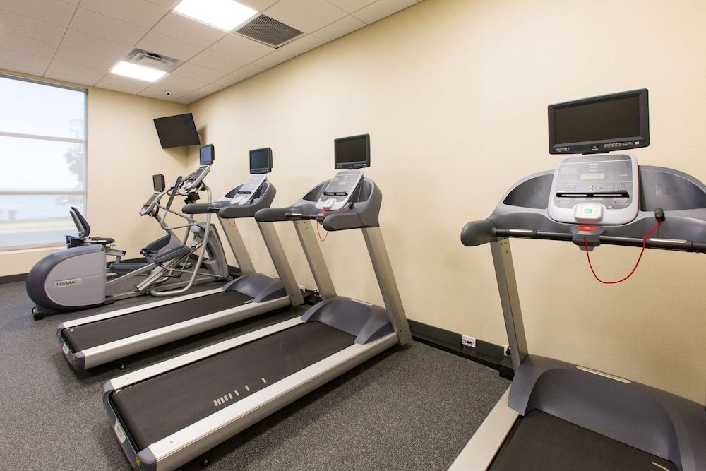 Hampton Inn Palatka - photo 29