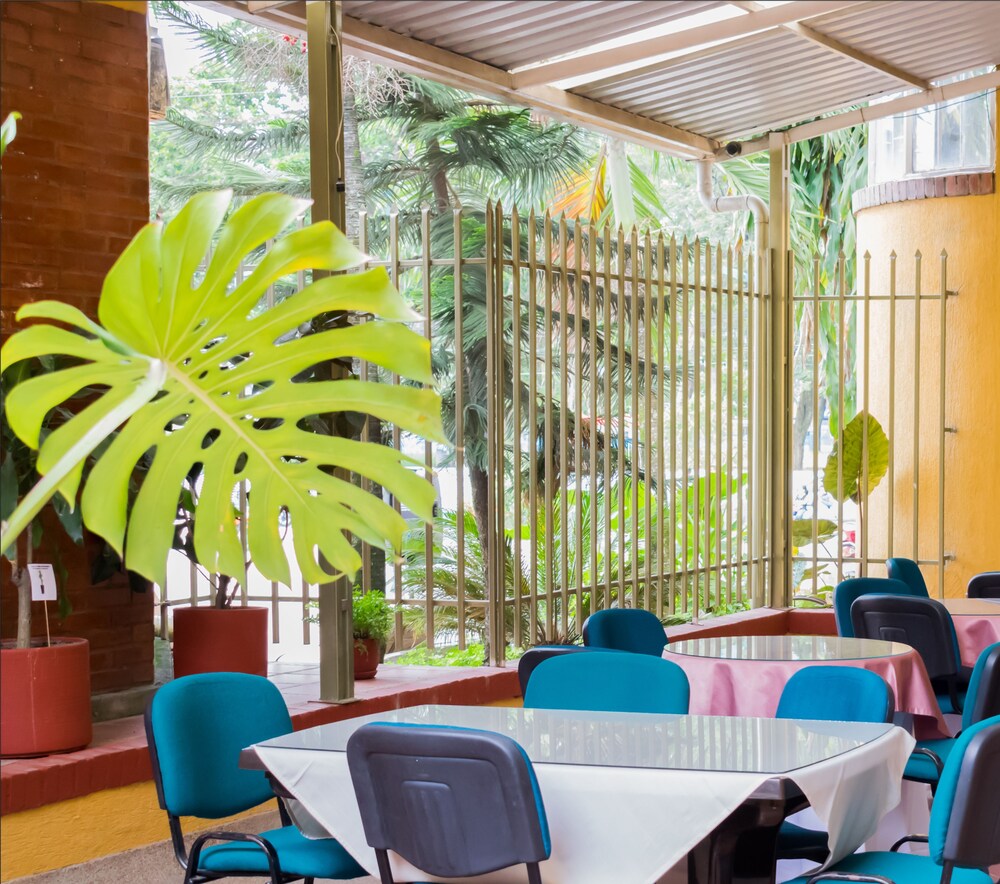 Hotel Alhambra — Granada