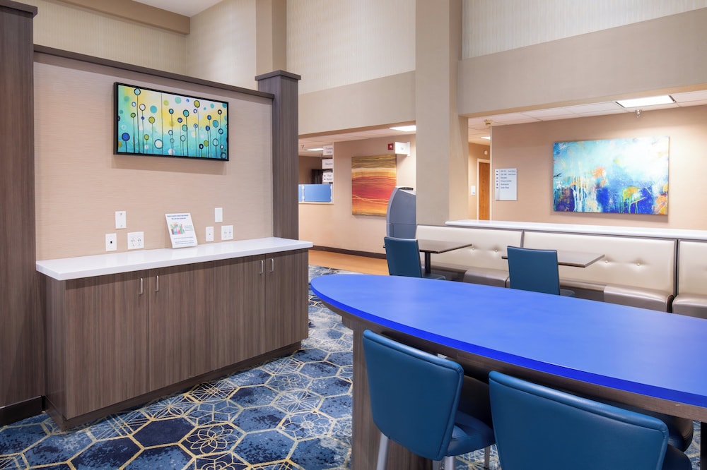 Holiday Inn Express Hotel & Suites Henderson by IHG - photo 44