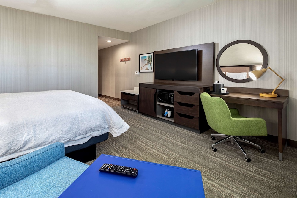 Hampton Inn & Suites Indio - photo 13