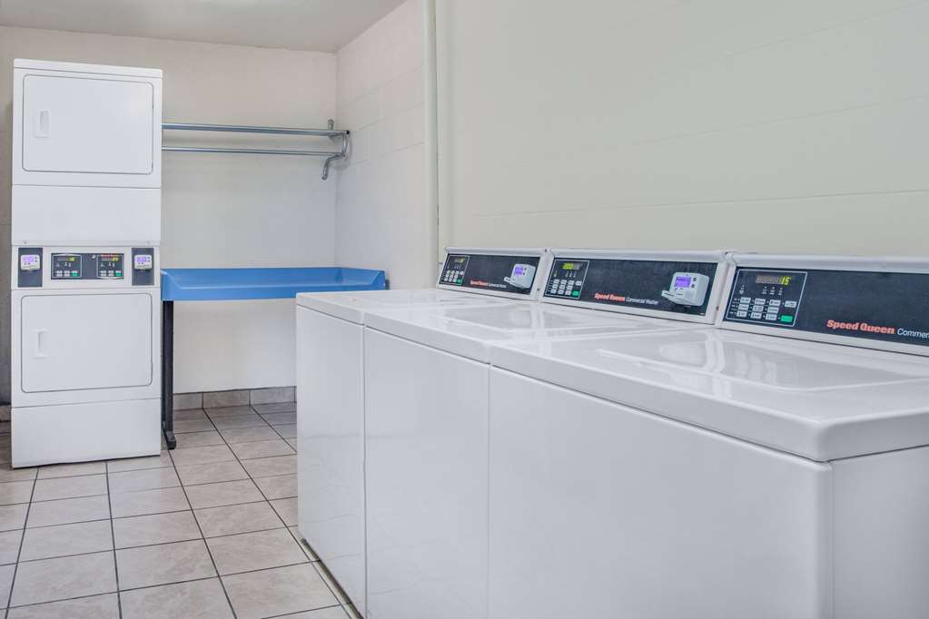 Days Inn by Wyndham Titusville Kennedy Space Center - photo 19