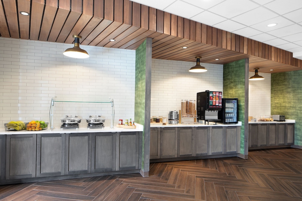 Fairfield by Marriott Inn & Suites Whitsett Greensboro East - photo 27