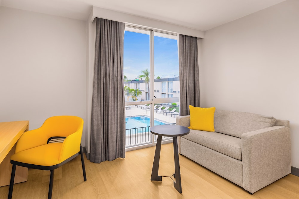 B&B Hotel Orlando International Drive Near Universal Newly Renovated - photo 17
