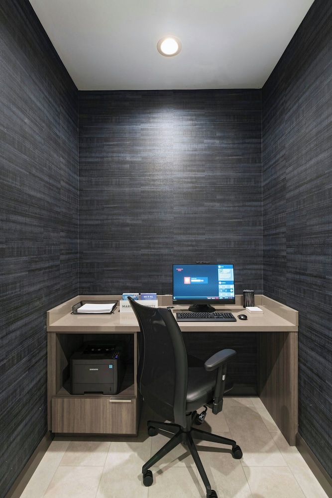 TownePlace Suites by Marriott Dallas DFW Airport North Irving - photo 25