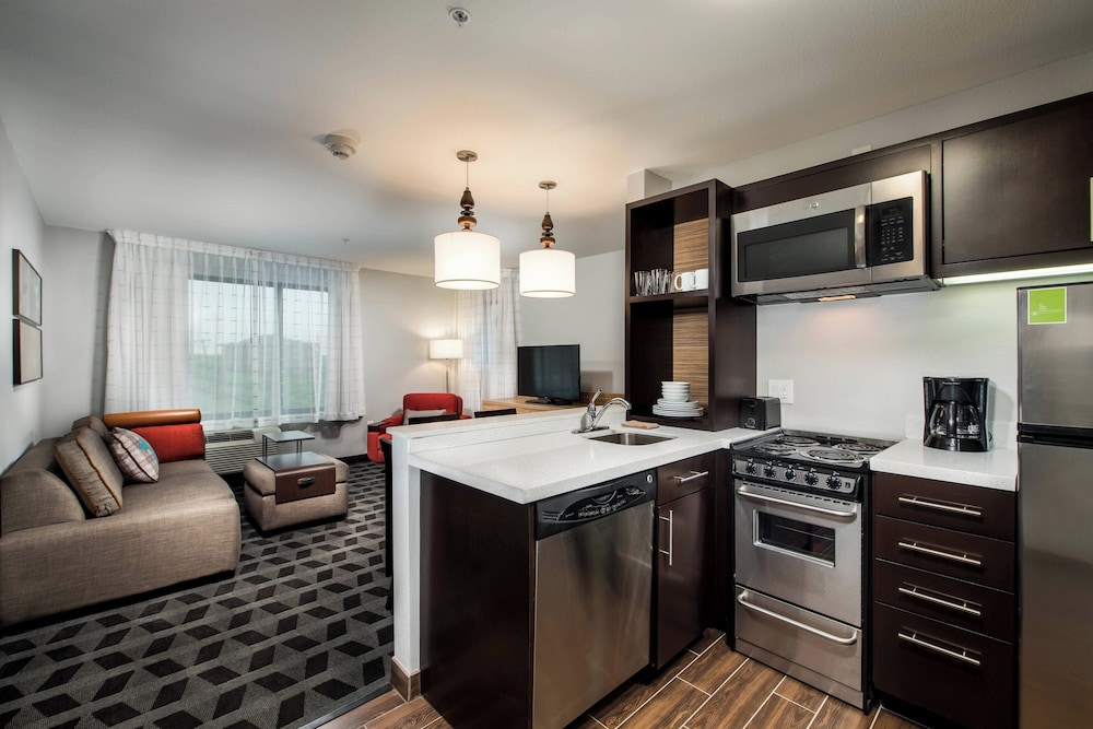 TownePlace Suites by Marriott Waco South - photo 11