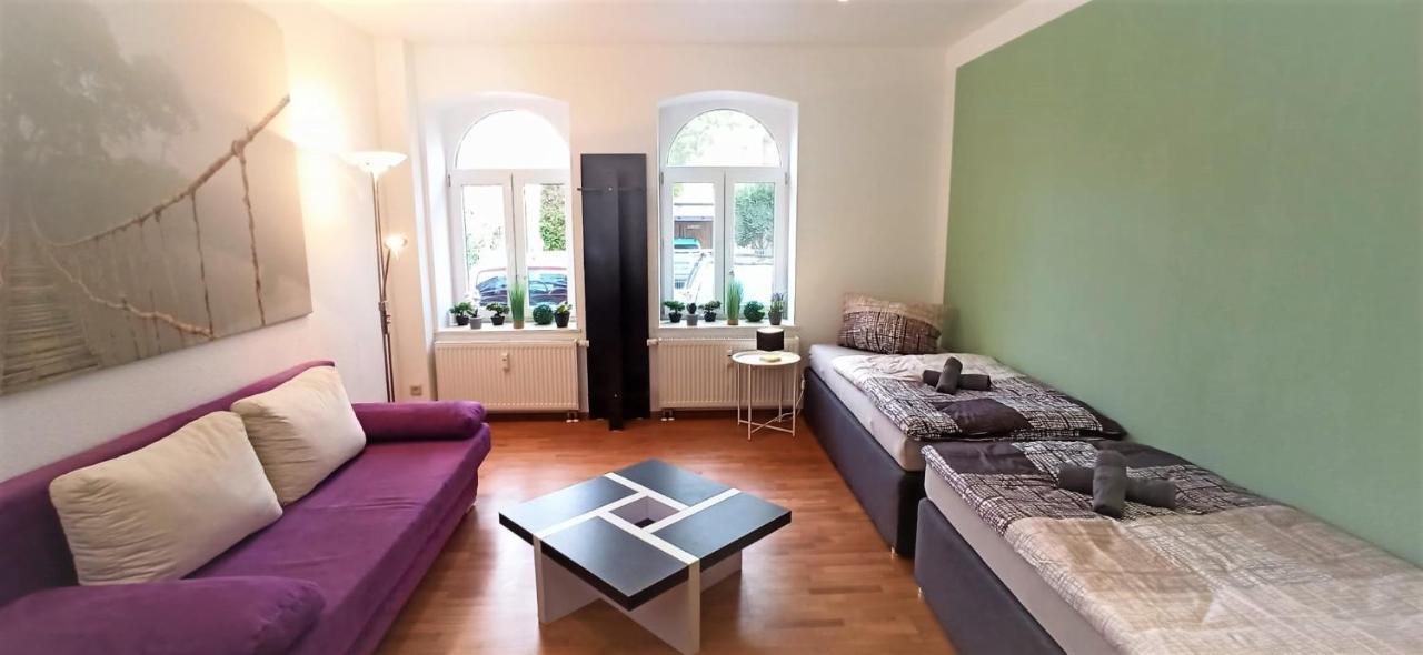 Apartment für bis zu 6 Personen mit Balkon — 4-Star Luxury Hotel in Halberstadt, Germany
