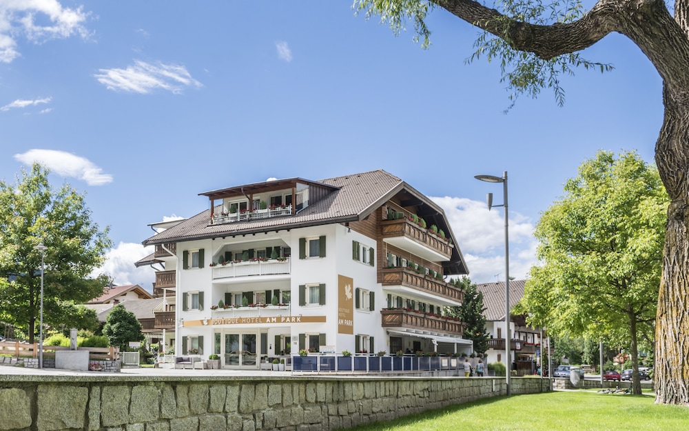 Boutique Hotel Am Park in Valdaora Di Mezzo, Italy