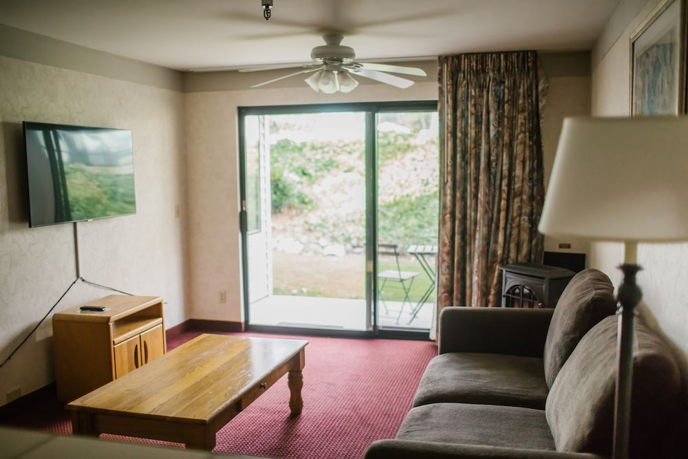 Friday Harbor Suites - photo 8