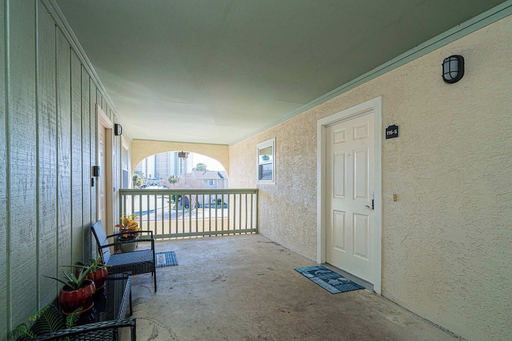 The Turtle Nest Resort Condo w Pool - photo 29
