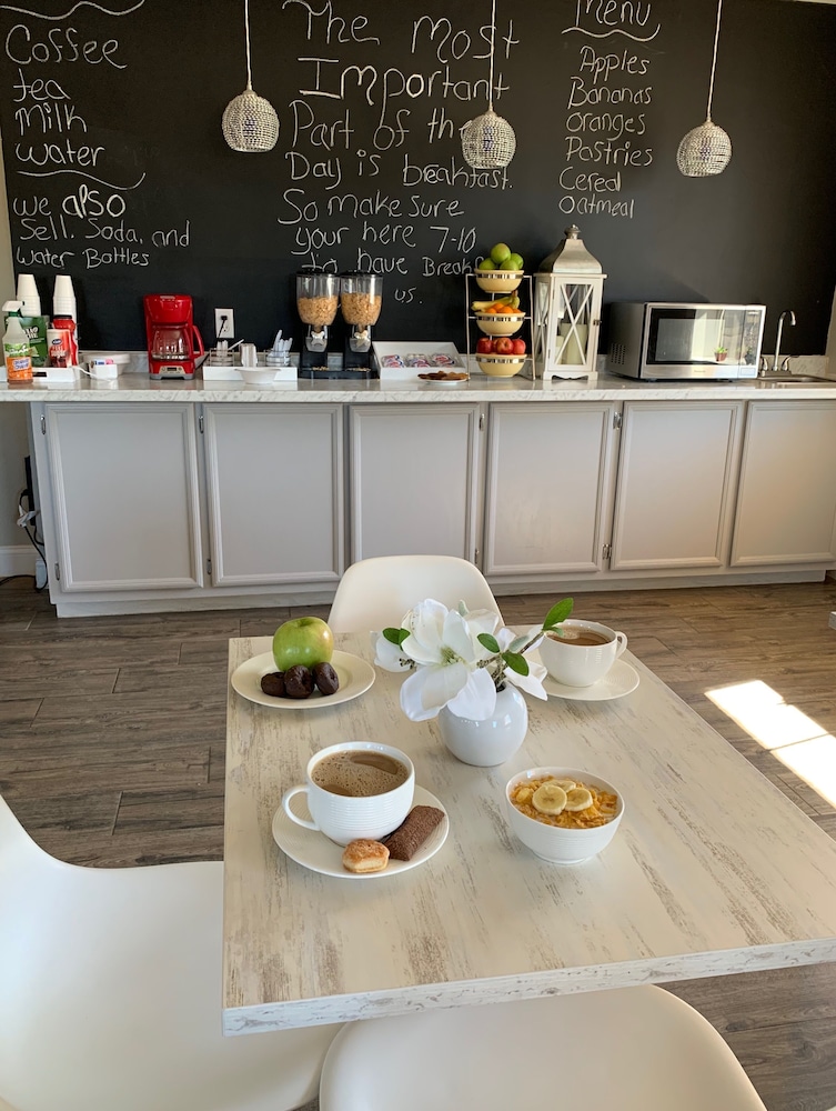 Stratus Suites Boutique Hotel - photo 23