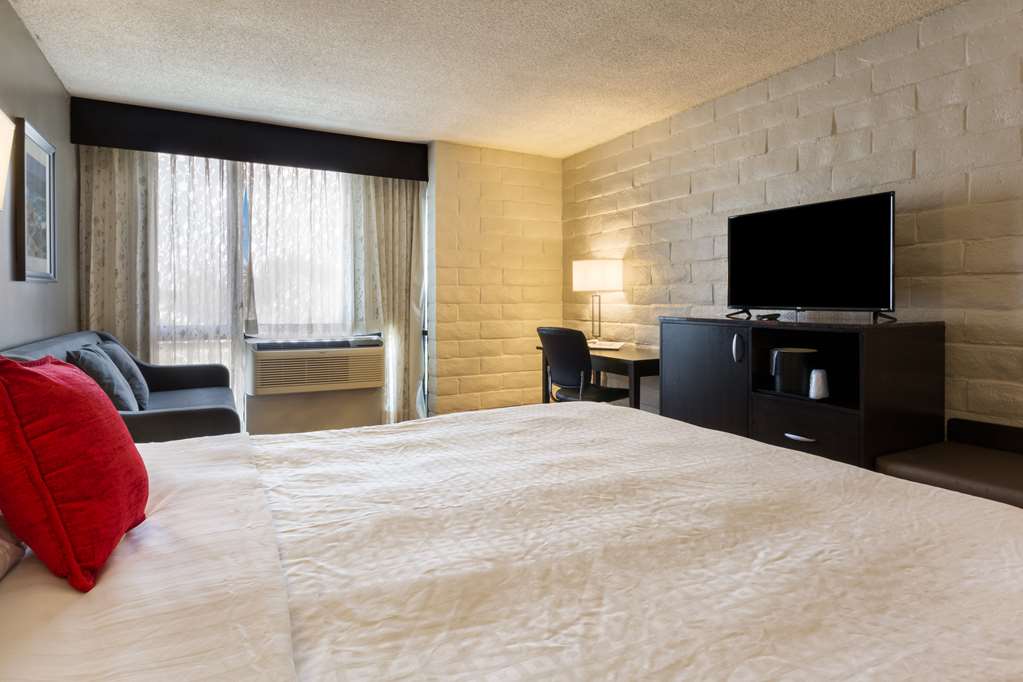 Red Lion Hotel Monterey - photo 18