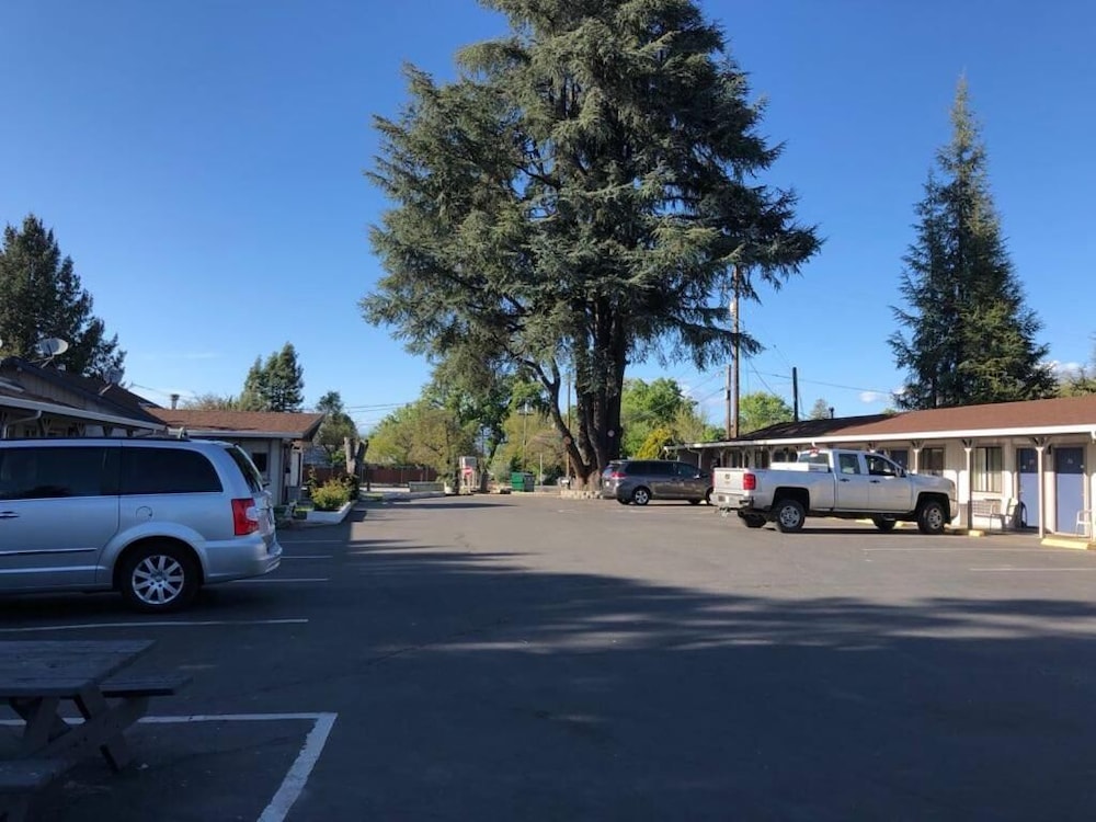 Kelseyville Motel - photo 27