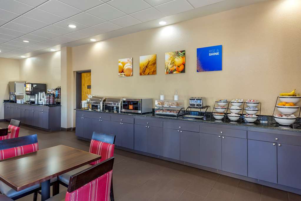 Comfort Inn Fort Mill Amusement Park at Carowinds Blvd - photo 24