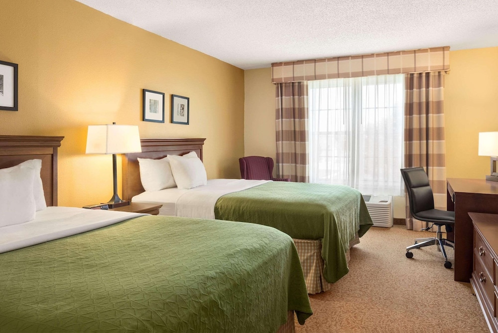 Country Inn & Suites by Radisson Salina KS - photo 13