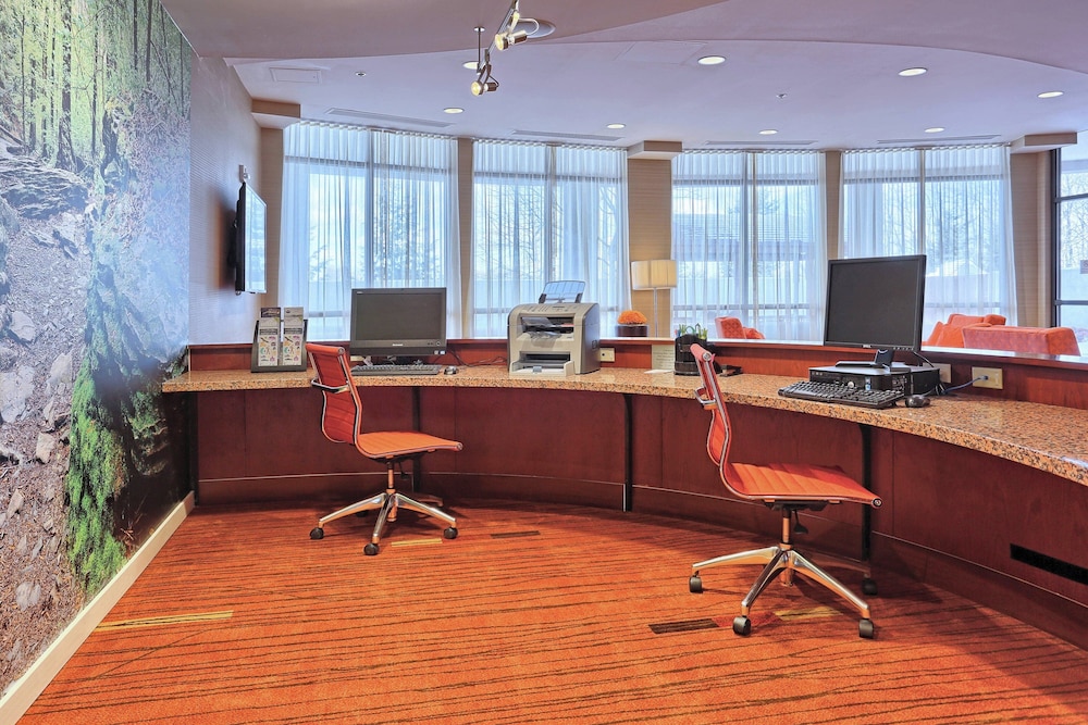 Courtyard by Marriott Harrisburg West Mechanicsburg - photo 31