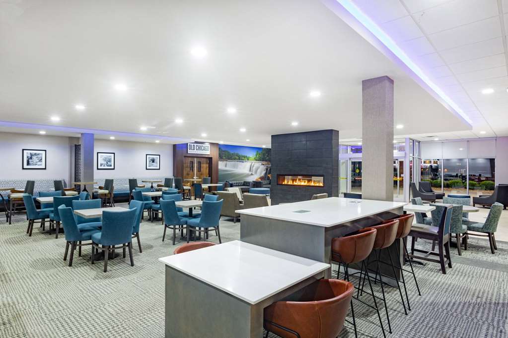 La Quinta Inn & Suites by Wyndham Joplin - photo 5